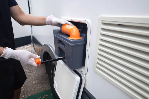 Best Construction site porta potty rental  in State Center, IA