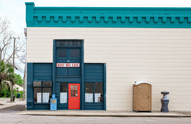 Best Portable bathroom rental  in State Center, IA